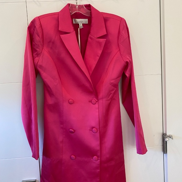 Gorgeous Hot Pink Double Breasted Blazer Dress with Classic Collar  - New XS - Picture 2 of 3